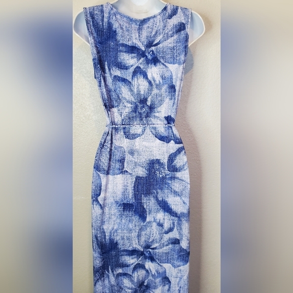 Chico's Blue & White Floral Sleeveless Maxi Sundress Size Small Side Leg Slits - Picture 8 of 12